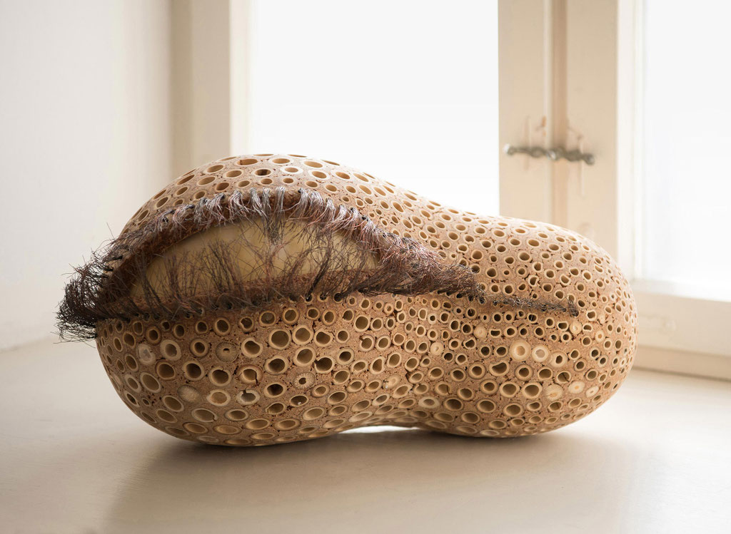 genesis 11 - fetus singulars; 2015; Bambus, Klebemasse, Kupferdraht; 25/45/22 cm