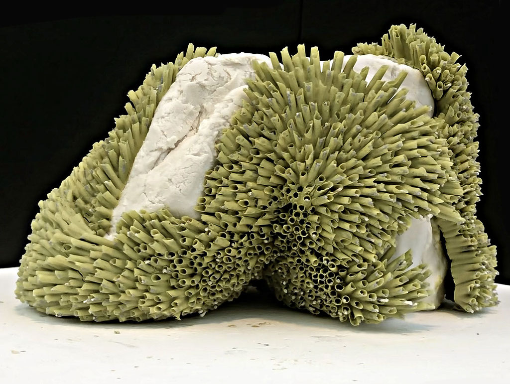 where have all the colors gone?; 2021; porcelain; 13/15/21 cm