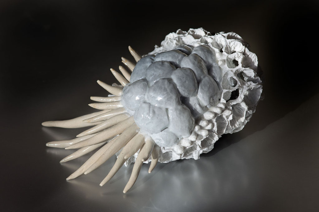 deep sea life; 2021; porcelain, partly glazed; 9/20/17 cm