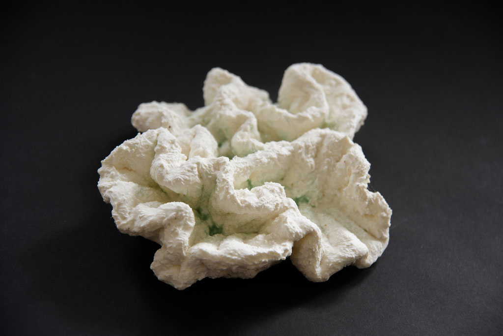 where have all the colors gone?; 2025; porcelain, partly glazed; 5/20/18 cm