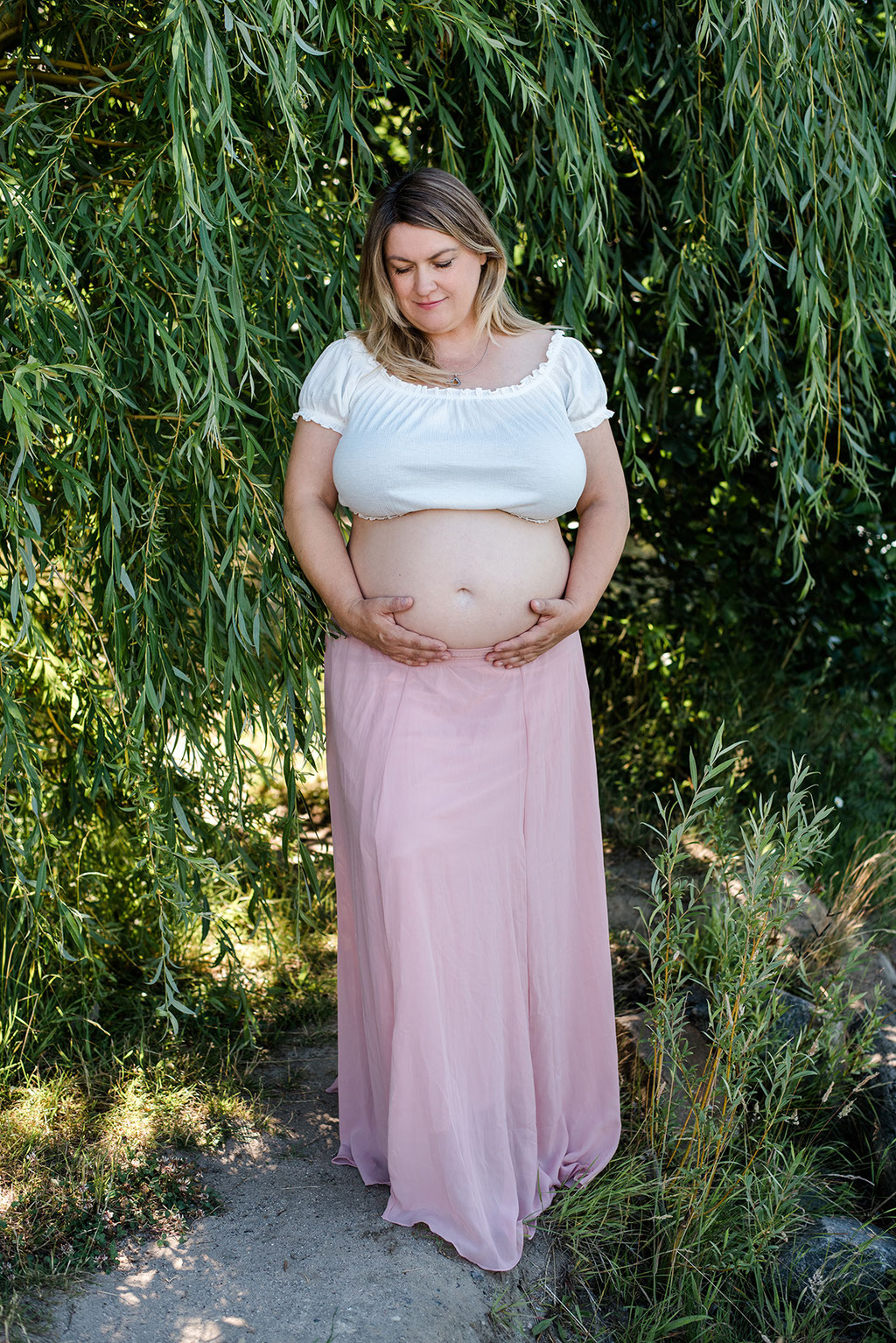 Schwangerschaftsfotos in Leipzig und Markkleeberg am See, Natürliche Babybauchfotografie