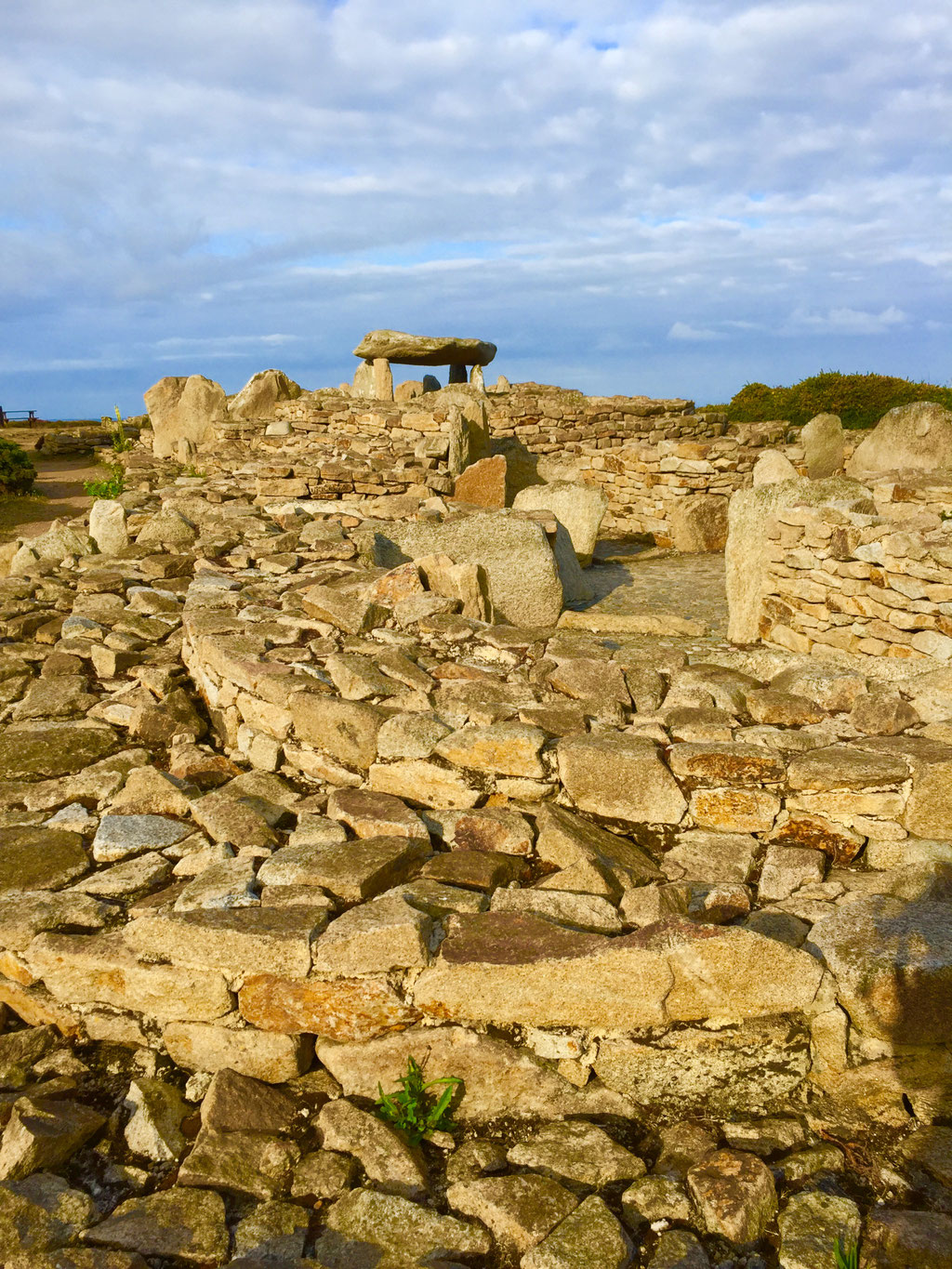 Menez Dregan, Megalithische Stätte, Dolmen, Plouhinec, Bucht von Audierne