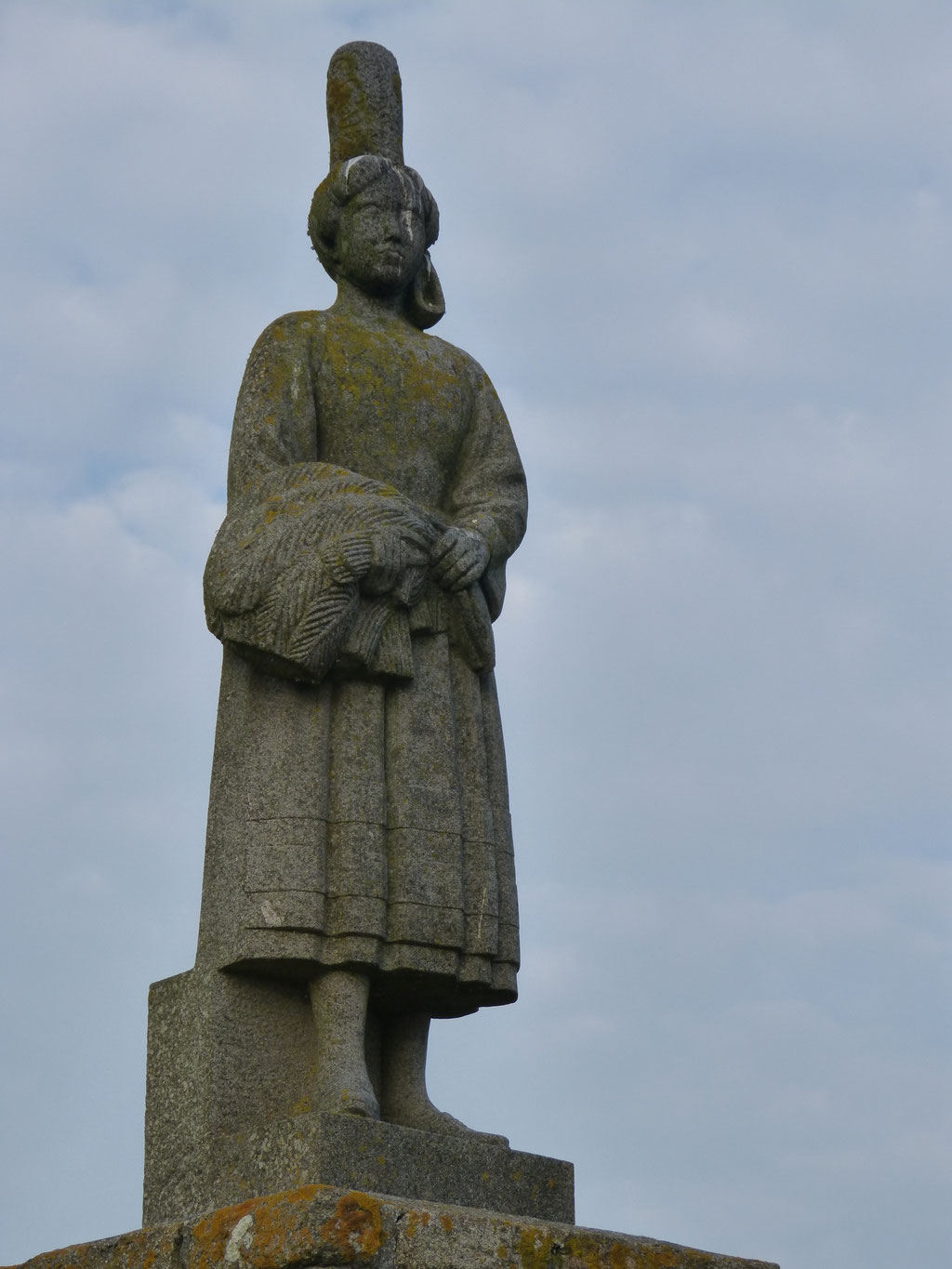 Pors Poulhand, die Bigoudène, Statue, Hafen, Cap Sizun, Bucht von Audierne