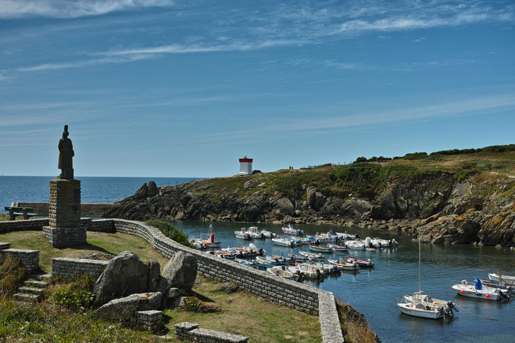 Pors Poulhand, der Leuchtturm, Hafen, Cap Sizun, Bucht von Audierne