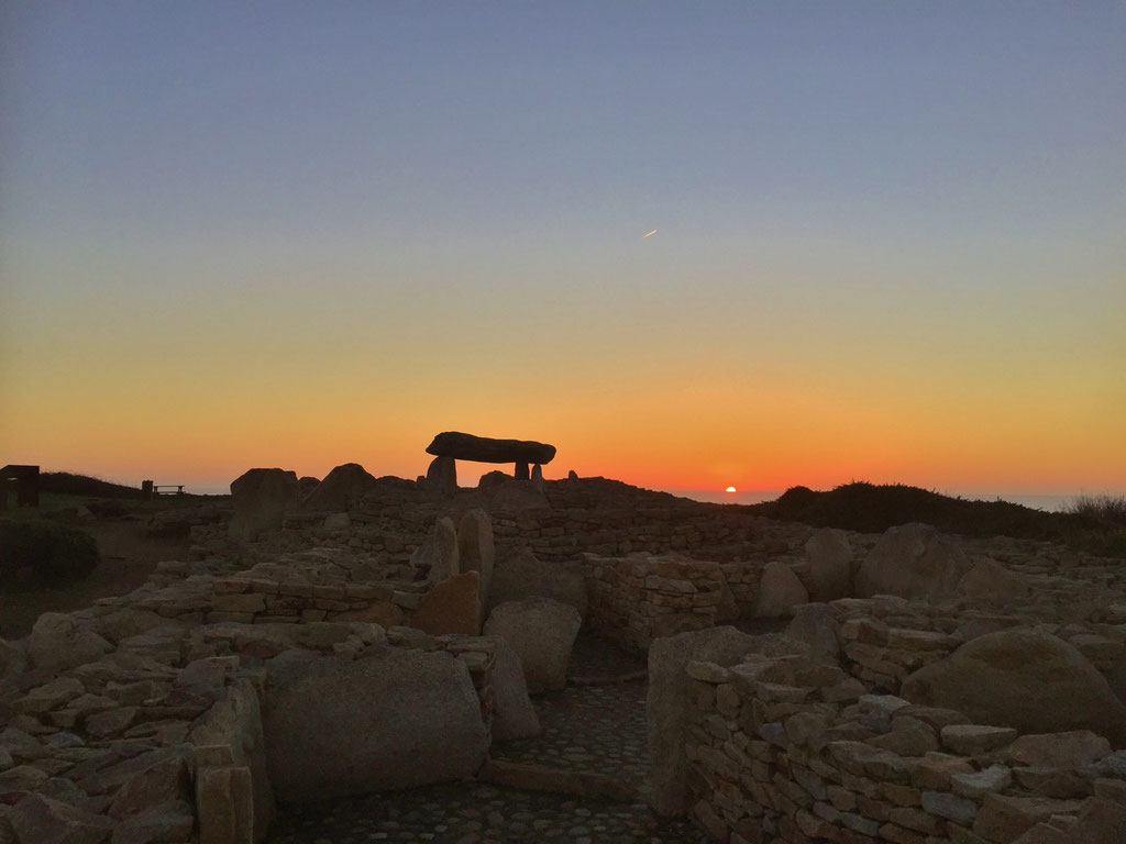 Menez Dregan, Megalithische Stätte, Dolmen, Plouhinec, Bucht von Audierne