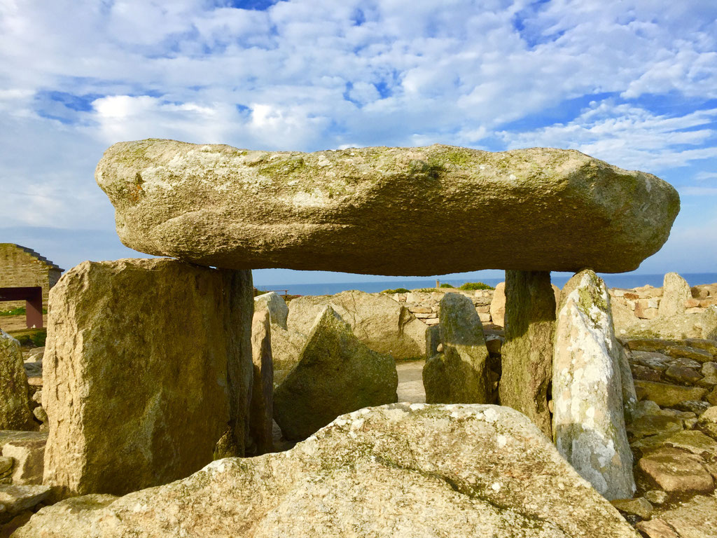 Menez Dregan, Megalithische Stätte, Dolmen, Plouhinec, Bucht von Audierne