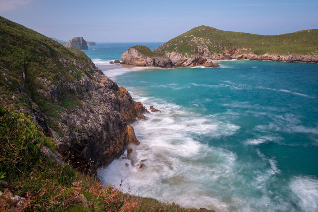 6 Küstenformation bei Llanes. Diese Gegend liegt übrigens am Camino del Norte, dem nördlichen Jakobsweg. 