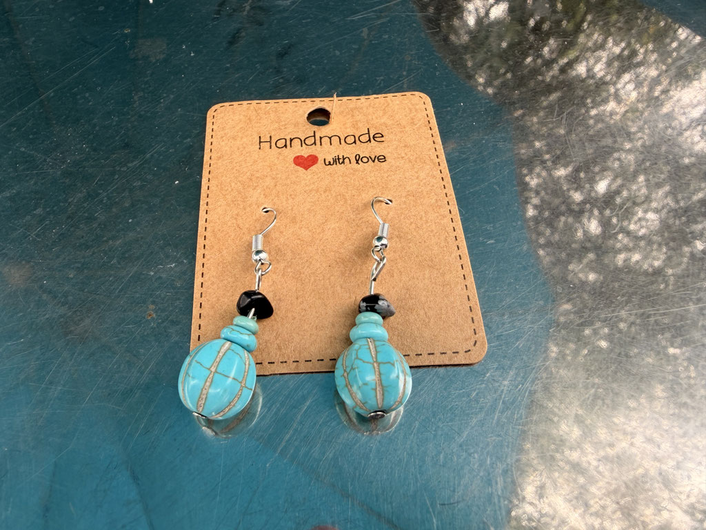 10. £25