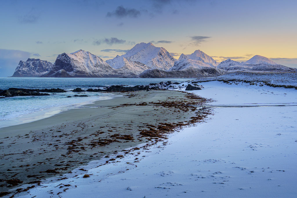 Lofoten: Morgen am Storsandnes Beach