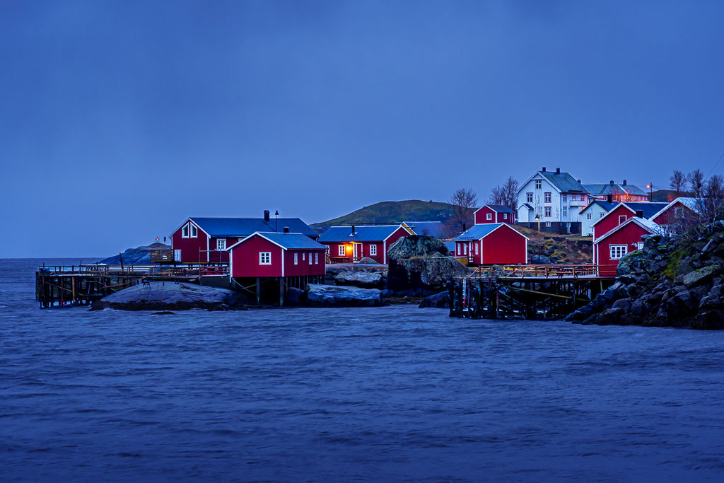 Loften - Nusfjord in der Abenddämmerung