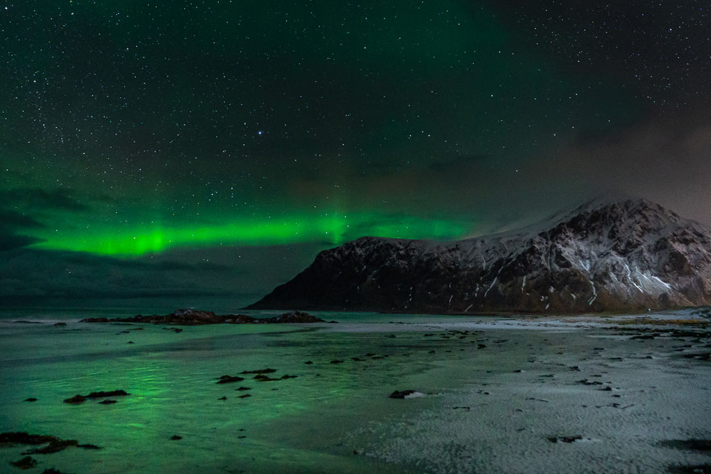 Lofoten: Nordlichter am Skagsanden Beach