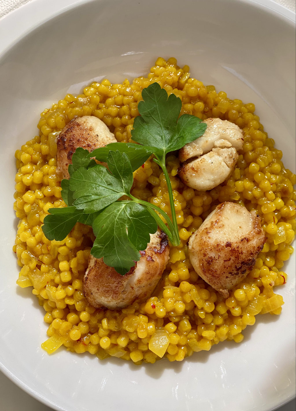 Seared sea scallops with saffron pearl pasta by ZsL