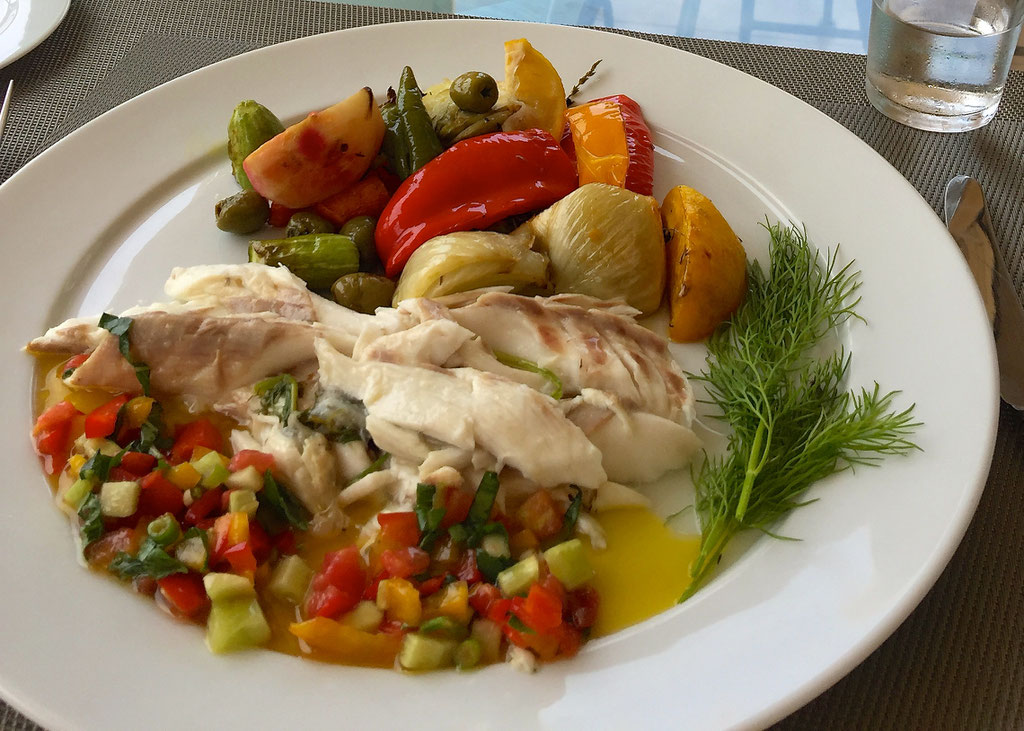 Grilled sea bass with season vegetables by ZsL