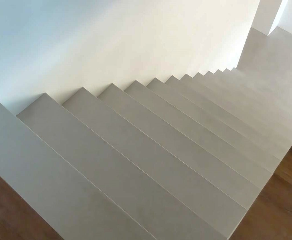 Agglo Marmor Treppe grau matt geschliffen