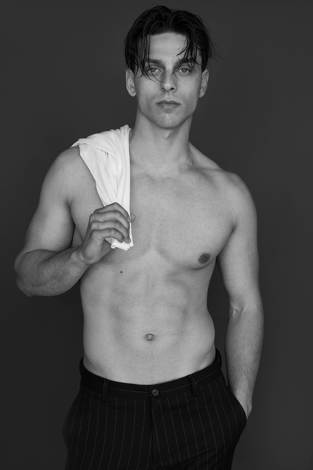 The Portfolio Studio, Centrum Leiden, Fotostudio, Photostudio, Portfolio, Portfolio laten maken, portfolio updaten, model, model worden, fit body, Abs, modellenbureau, gespierd, muscle, Stefan van Ruijven Fotografie, Fotograaf, Photographer, Shoot