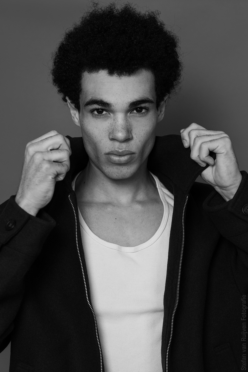 Omar, Fotoshoot, New Generation Models, Modellenbureau, Fotoshoot in Leiden, Fotograaf in Leiden, Fotostudio in Leiden, Stefan van Ruijven Fotografie, The Portfolio Studio, Model, Mannelijk model, Malemodel, Fotoshoot, Photoshoot, Shoot, Men's Fashion