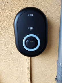 installierte Wallbox der Firma Vestel