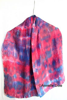 Foulard, soie naturelle,carré, écharpe, grand carré, étole, Armelle Soie peint main, roulotté main, fait, main, fabriqué en France. fait main en Bretagne, multicolore 