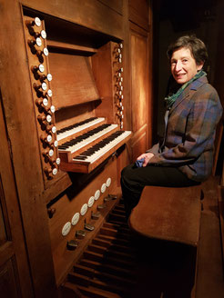 Aurélie Decourt au buffet d'orgue le 27 janvier 2024