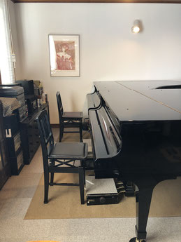 ハマダ音楽教室のグランドピアノです
