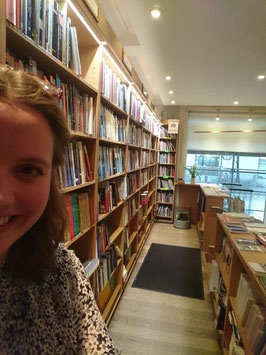 Catalina im Katholischen Buchladen in Stockholm