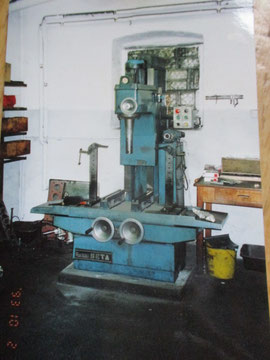 オールドMベンツマニアー必見108-109レストアーリビルト―各種部品販売