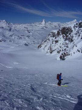 Skitour, Skihochtour, Wallis, Schweiz, Strahlhorn, Adlerpass, Adlergletscher, Findelgletscher, Abfahrt nach Zermatt