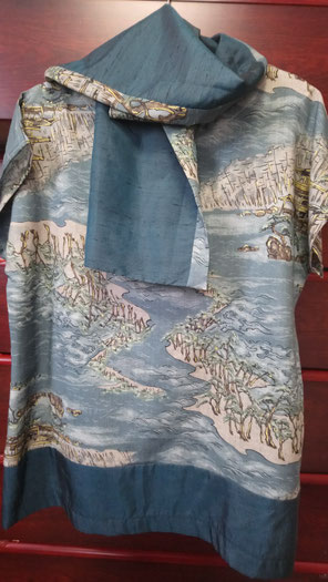 Une robe en laine de kimono d'homme.