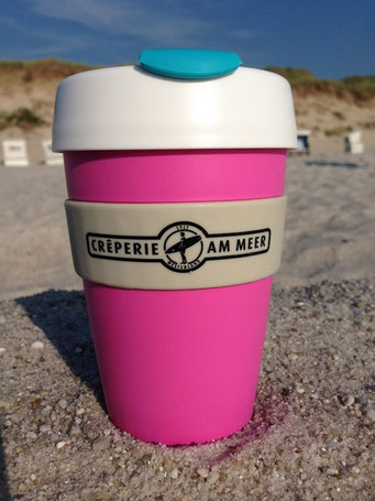 Unvermutet vielleicht: Bester Kaffee weit und breit an der Crêperie am Meer auf der Kurpromenade Westerland