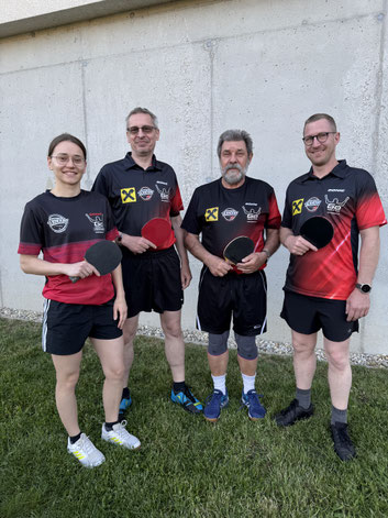 Kapitänin Steffi mit ihren Burschen: Martin, Ulli und Michi