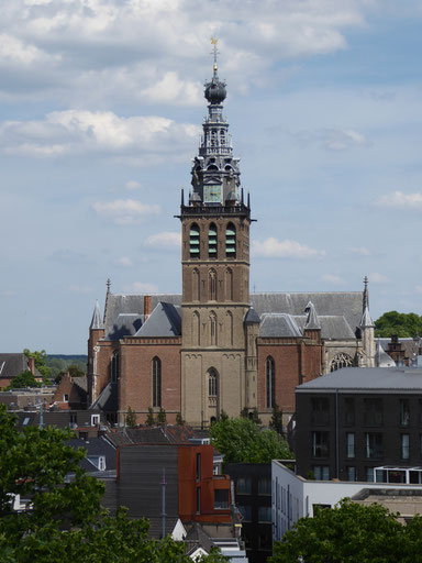 Nijmegen - Stevenskerk gezien vanuit het westen