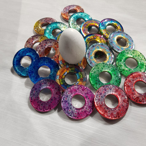 Eierbecher rund Egg-Bert Wichteln Geschenke Adventskalender bunt mandala
