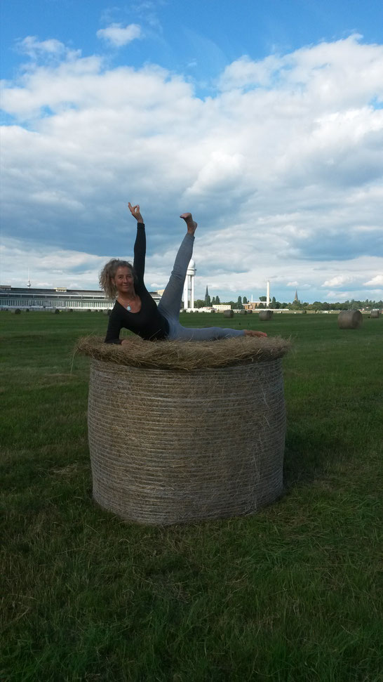 Yoga in Berlin Tempelhof