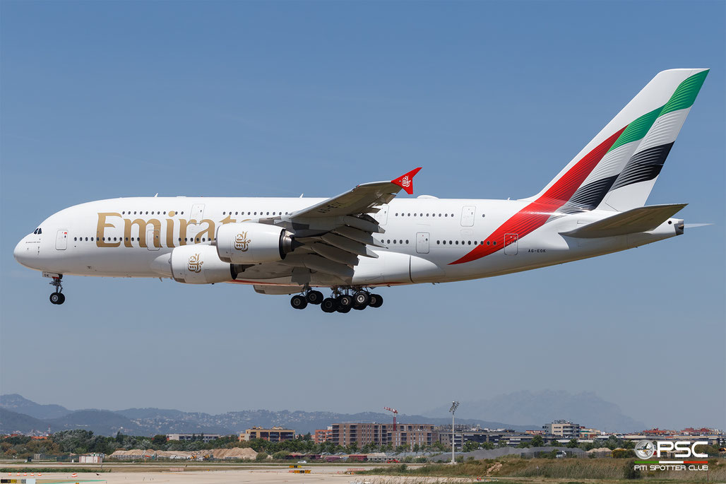 A6-EOK Airbus A380-861 184  GP7270  Emirates 2015 