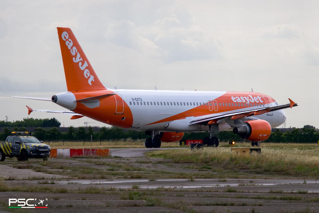 G-EZTZ Airbus A320-214 4556  cfm56-5B4/P  easyJet 2010 @ Verona Villafranca 05 2026 © Piti Spotter Club Verona