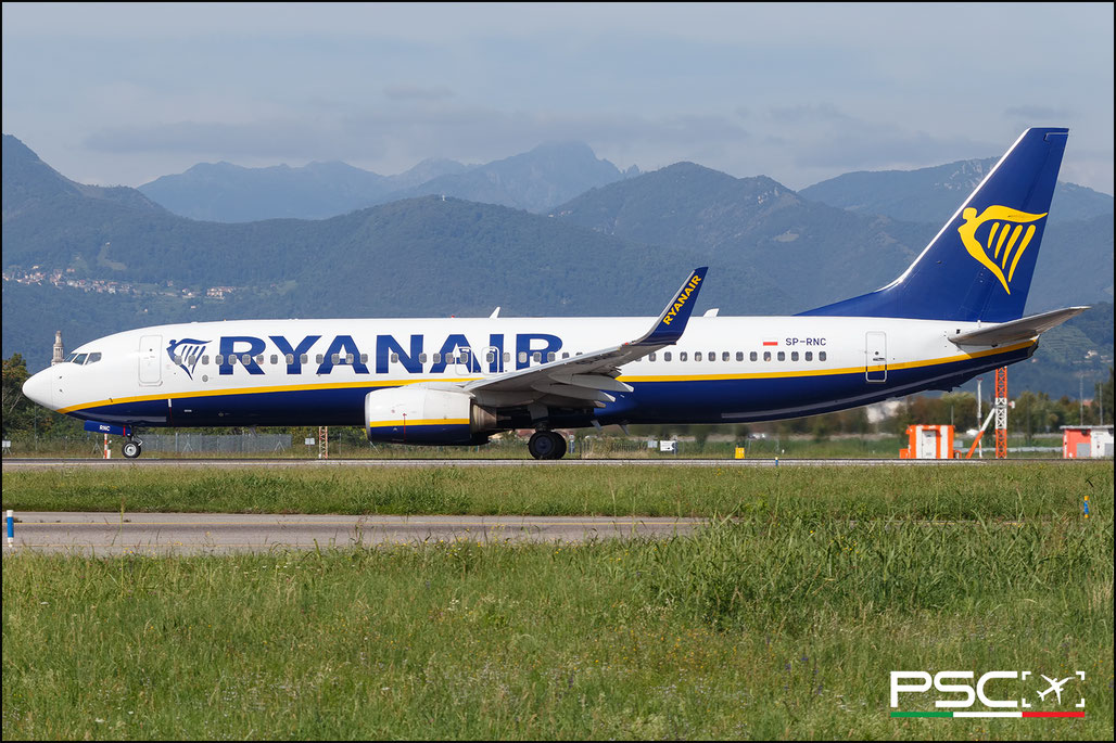SP-RNC Boeing 737-8AS 40305 3556 cfm56-7B26  Buzz>Ryanair 2011  @ Bergamo BGY 09 2025 © Piti Spotter Club Verona