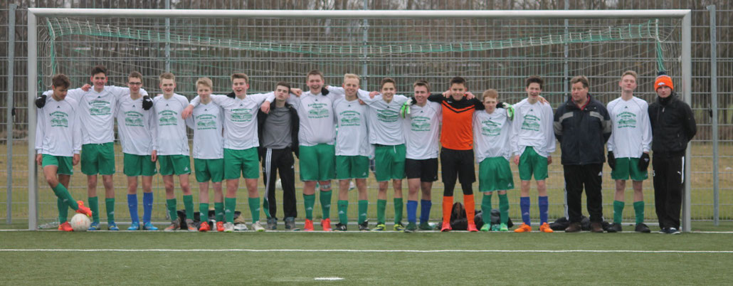 Auf Bild von links oben: Trainer Rainer Kempe, Thomas Götz-Smilgies, Joerle Schmahl, Jonas Jaudzim, Justin Scheel, Morten Blendermann, Maximilian Höper,Daniel Zachow und Trainer Reiner Sieg.  von link