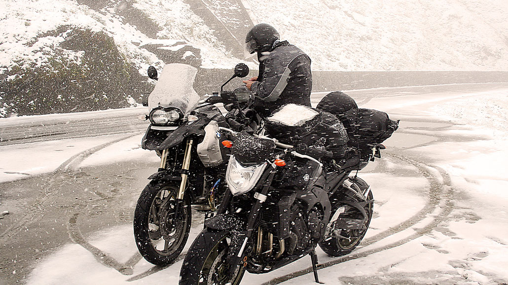 Wintereinbruch im September am Col de l'Iseran © Pässe.Info