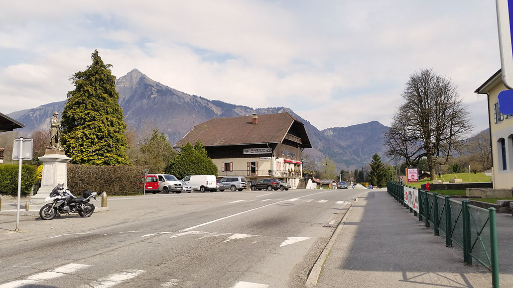 0742 - F - Col du Châtillon-sur-Cluses © Pässe.Info