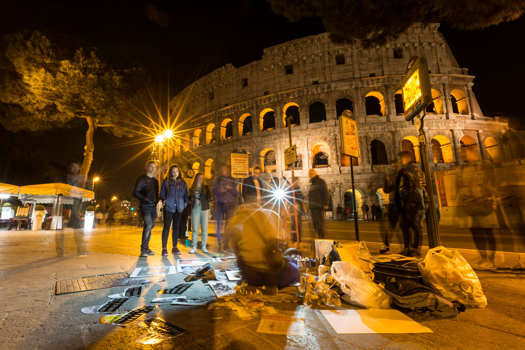 After I finished my night shoot this was the last scene of the day: a street artist painting the Colosseum at the Colosseum