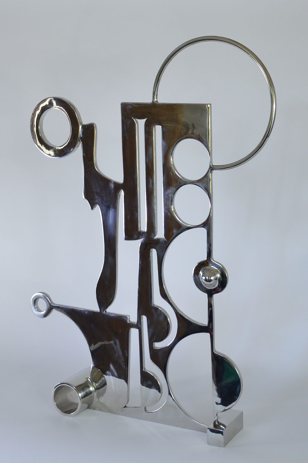 Contemporary abstract sculpture by HEX who is a Fellow of The Royal Society Of Sculptors in London. One good gallery in Mayfair is Abby Hignell