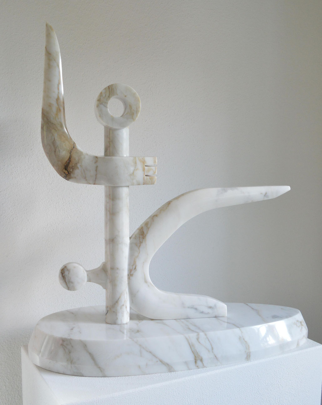 Calacatta marble is used for this abstract sculpture by HEX. This MASTERPIECE was created by HEX in Pietrasanta in 2017.