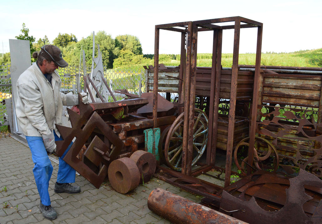 To execute abstract contemporary sculpture is hard work. Hex at his little scrap yard. Victoria Siddall is director of FRIEZE ART FAIR London.