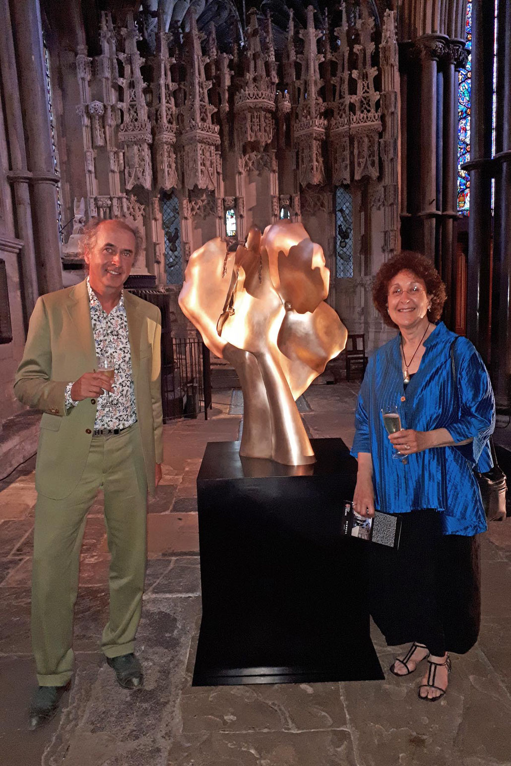 HEX and Shelly Robzen admire a sculpture by Helaine Blumenfeld OBE inside the cathedral of Ely. This is a MASTERPIECE. Hignell Gallery London.