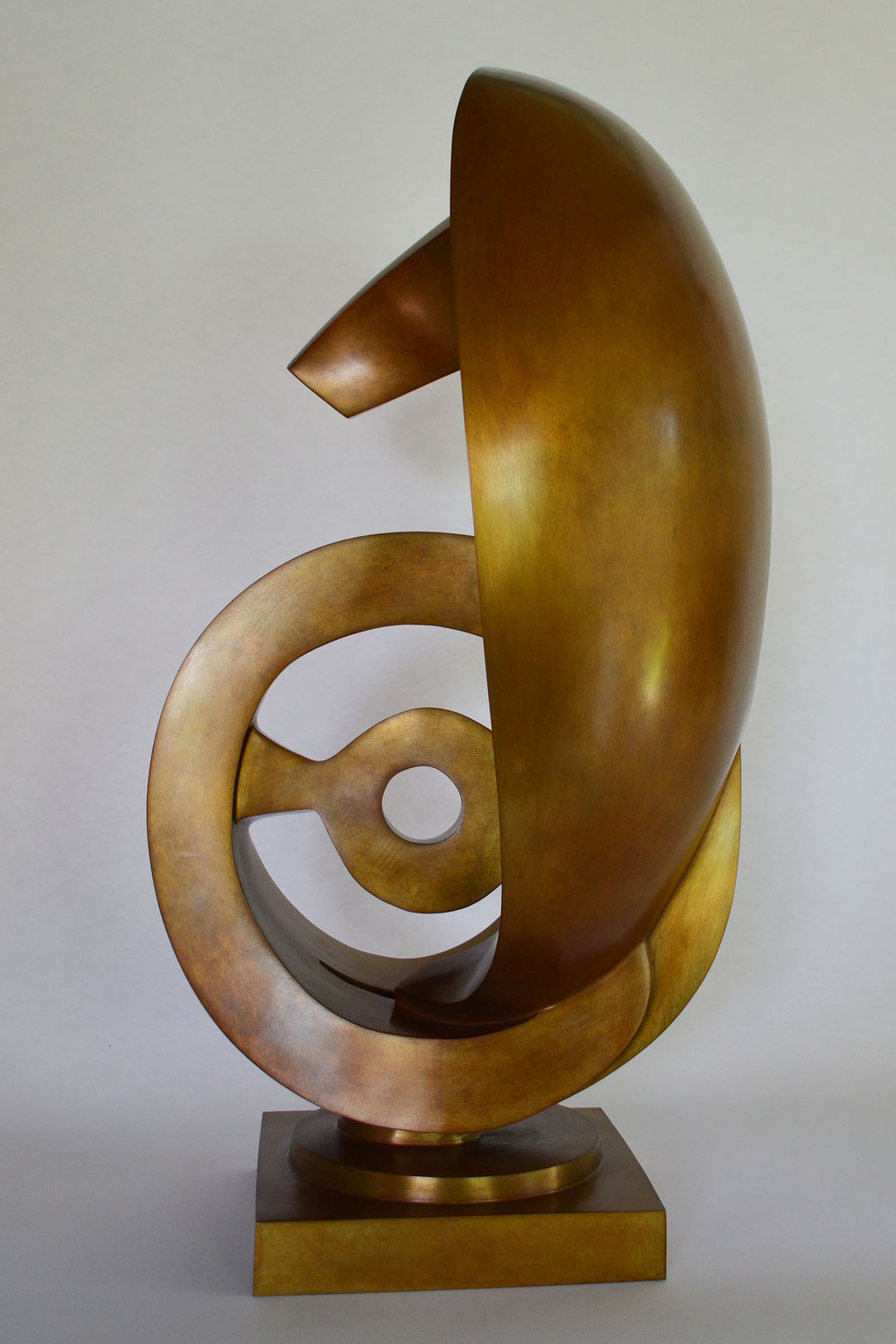 Abstract bronze sculpture by HEX. HEX is a member of the ROYAL SOCIETY of SCULPTORS in London. Masterpiece, FRIEZE, Victoria Siddall.