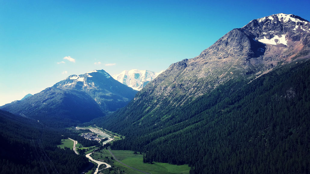 Die Aussicht vom Klettersteig La Resgia in Pontresina