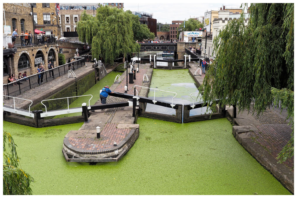 Die zwei Schleusenbecken von Camden in London