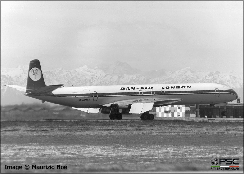 G-APMB De Havilland DH.106 Comet 4B 6422  Avon 525  Dan-Air London 1959  © collezione Maurizio Noè p.g.c. - Piti Spotter Club Verona