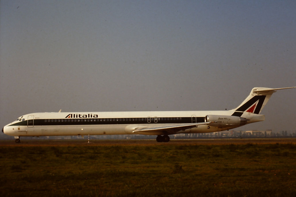 I-DAVJ  MD-82  49431/1377  Alitalia  © courtesy of Marco Ceschi - Piti Spotter Club Verona