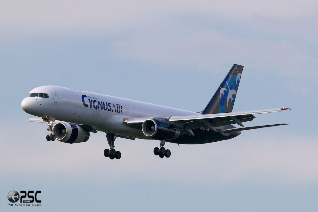 EC-FTR B757-256PCF 26239/553 Cygnus Air @ Frankfurt Airport 25.07.2014 © Piti Spotter Club Verona